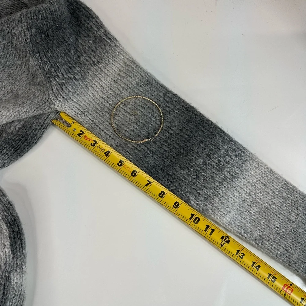 GAP cardigan open front long sleeve gray graduated colored sweater Small S